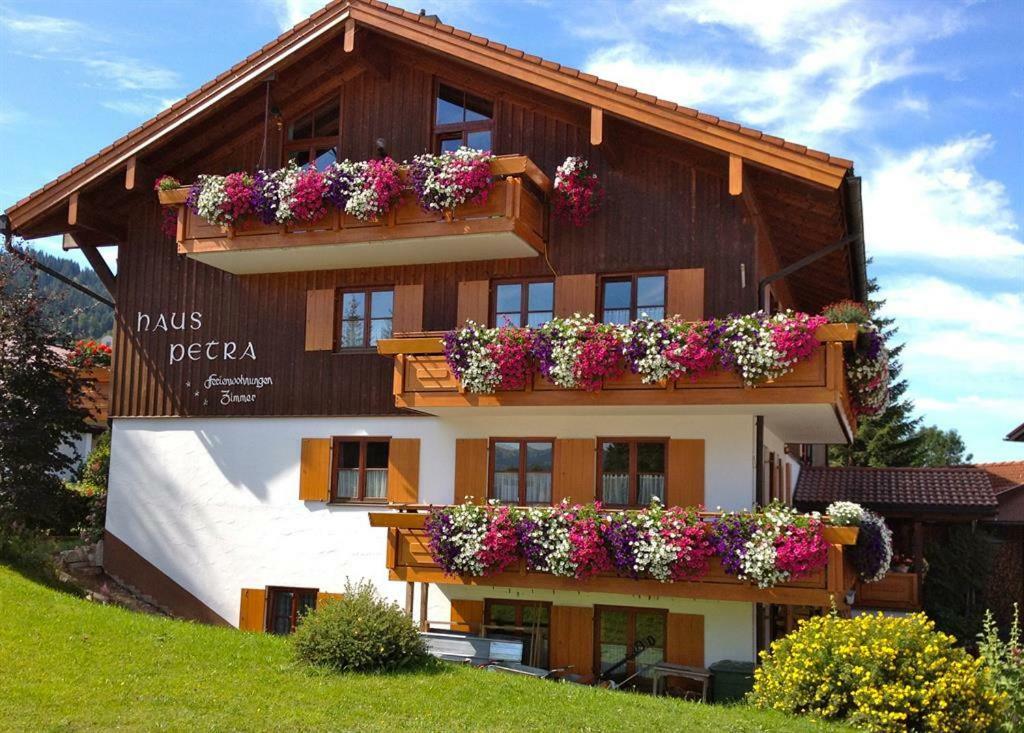 Haus Petra Apartamento Oberjoch Exterior foto